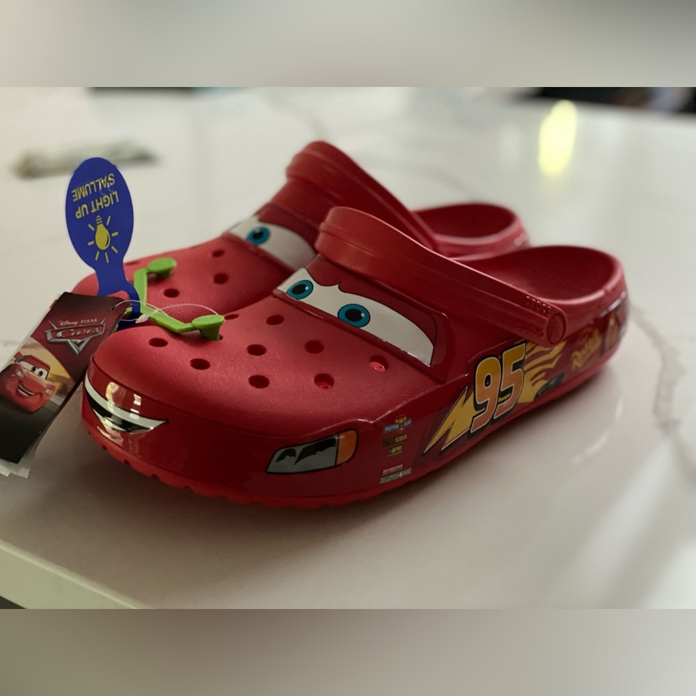 Size 13 Men’s Lightning McQueen Light Up Crocs.